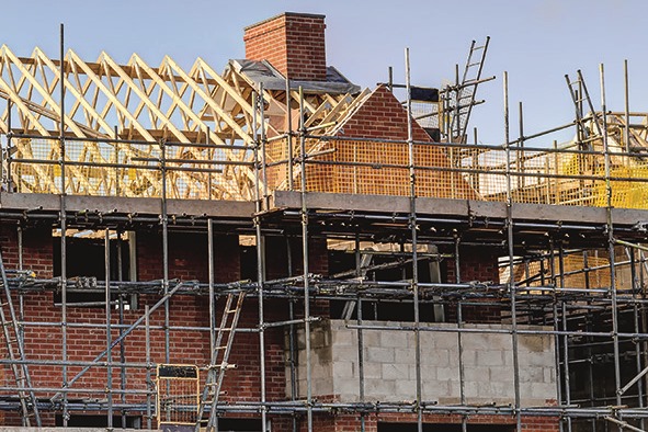 1,5 milioni di case in Inghilterra: il progresso rallenta dopo 16 mesi