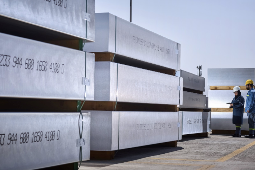 Emirates Global Aluminium raggiunge 50 milioni di tonnellate di alluminio fuso: un nuovo traguardo di crescita