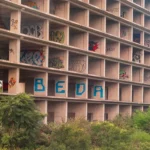 Calo della spesa non residenziale: la debolezza manifatturiera e la fine dell’anno spingono le agenzie a ridurre gli investimenti