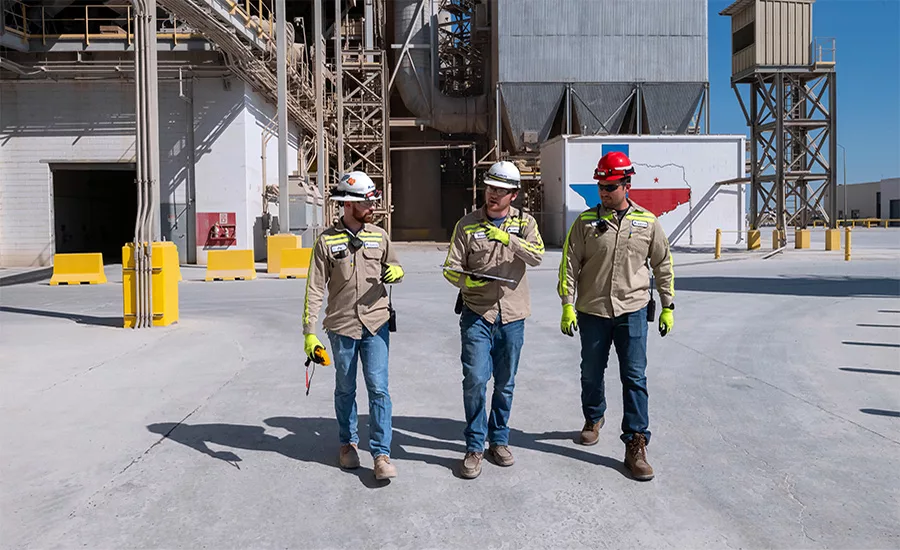 Amrize investe 700 milioni di dollari per aumentare il cemento domestico e ridurre le emissioni di CO₂ secondo le nuove regole Buy America