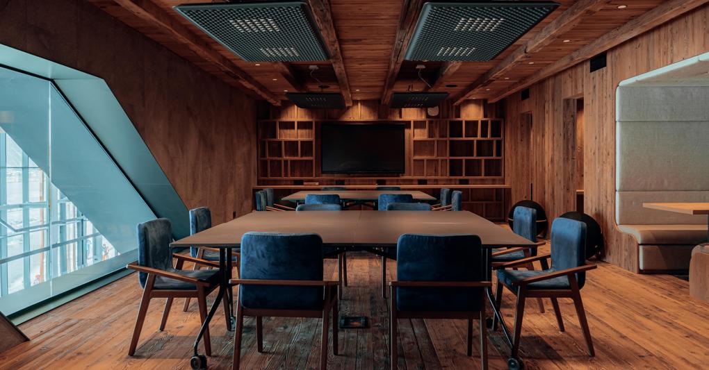 Livigno apre il primo coworking sulle piste: spazio digitale al Mottolino