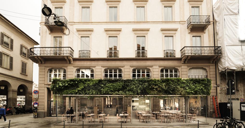 Palazzo Trussardi: la rinascita di un iconico spazio milanese che unisce moda, gastronomia e cultura