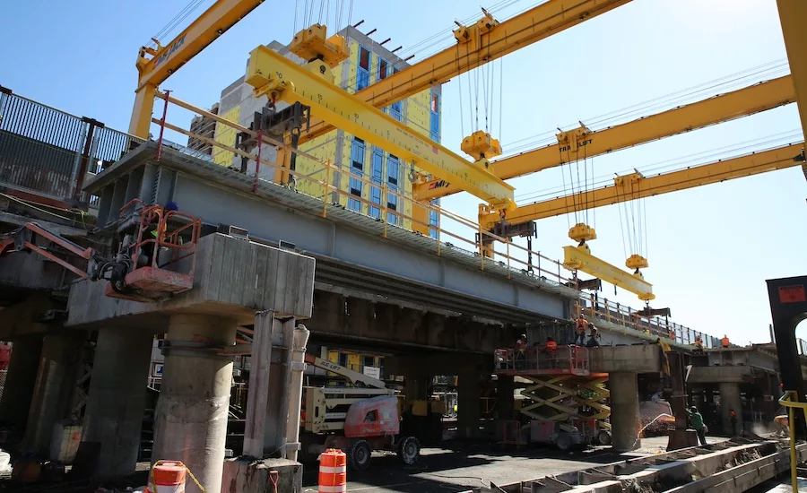 Park Avenue: 93 milioni di risparmio e 51 mesi di anticipo grazie a gru a ponte