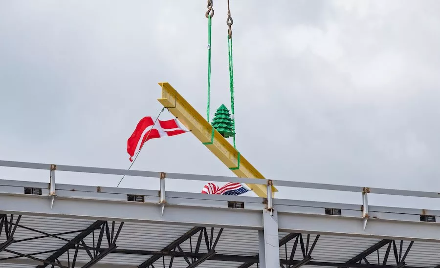 LEGO apre il primo impianto di produzione negli USA: campus di Virginia raggiunge 1,7 milioni di piedi quadrati