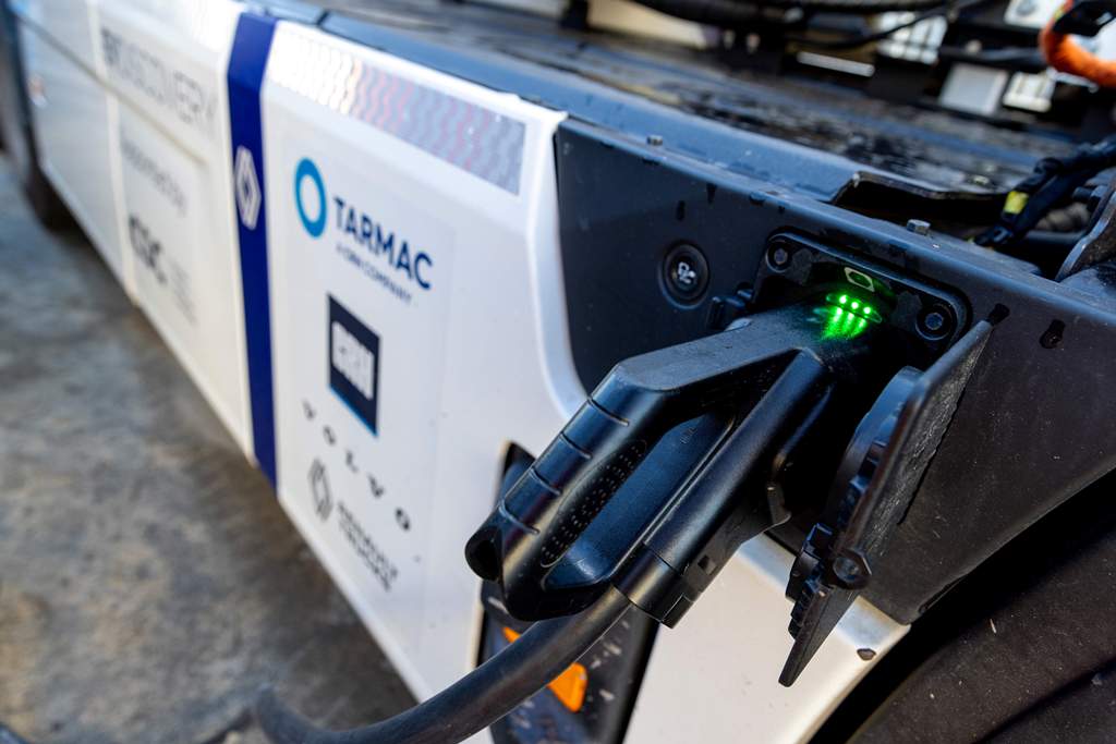 Tarmac introduce cinque camion elettrici per il trasporto di materiali da costruzione a Londra