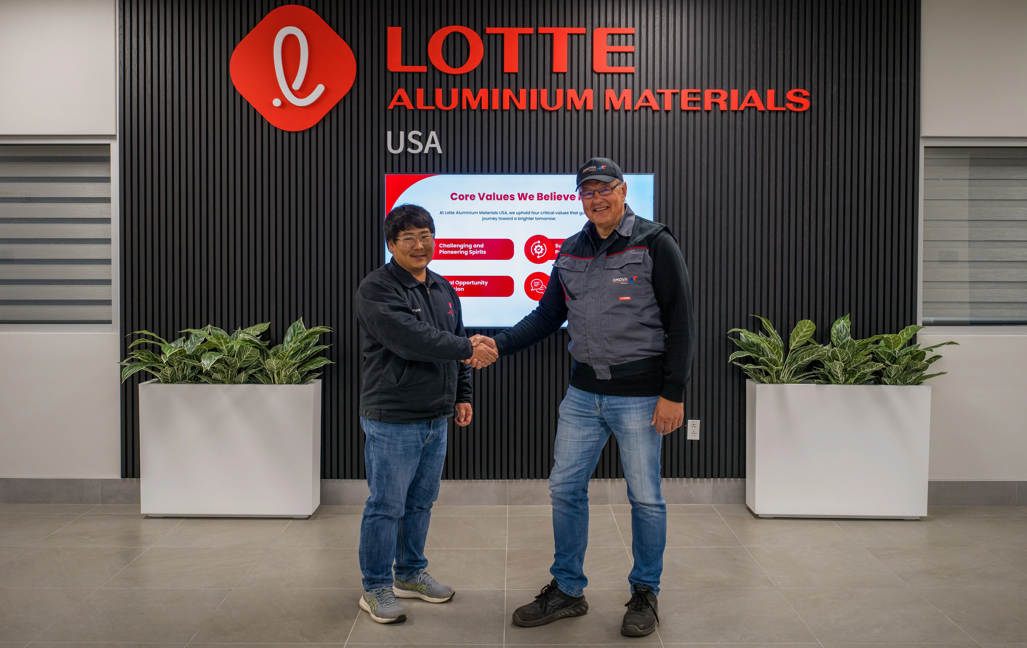 Lotte Aluminium apre un magazzino high‑bay automatizzato a Elizabethtown: 500 bobine, 6.000 t e 60 % di riduzione movimentazione