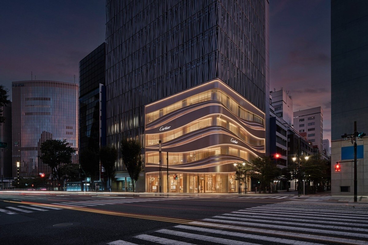 Cartier a Ginza: nuova facciata in alluminio che evoca il drappeggio di un abito da sposa