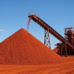 Azioni di Brazilian Rare Earths salgono l'8% dopo lo studio preliminare di Amargosa: prospettive di un progetto di bauxite e gallio in Bahia