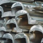 Prezzi alluminio LME: leggera caduta al contado e lieve rialzo a termine il 15 dicembre 2023