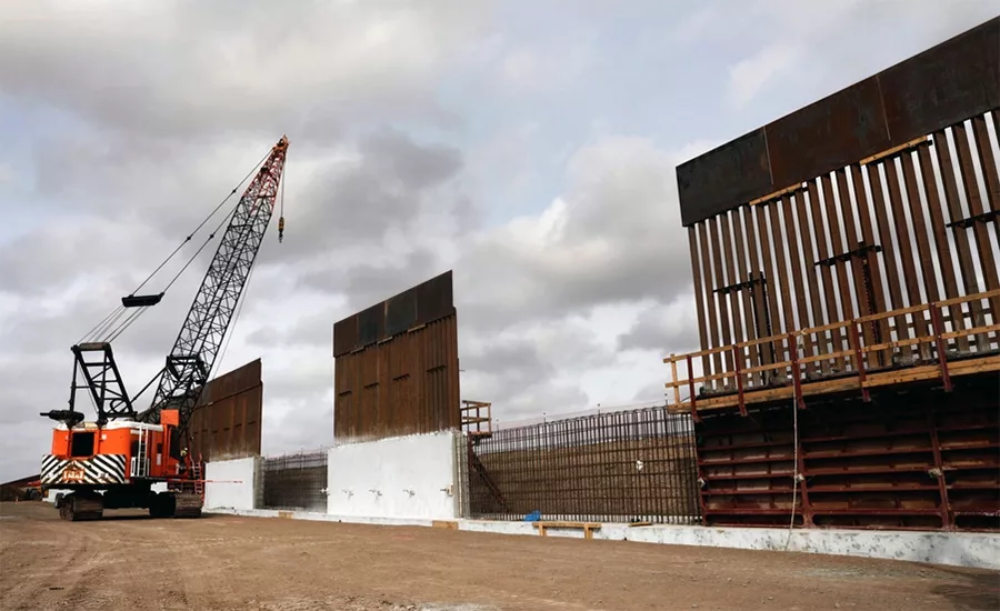 2 miliardi di dollari per il muro di confine: la costruzione prevista per il 2026