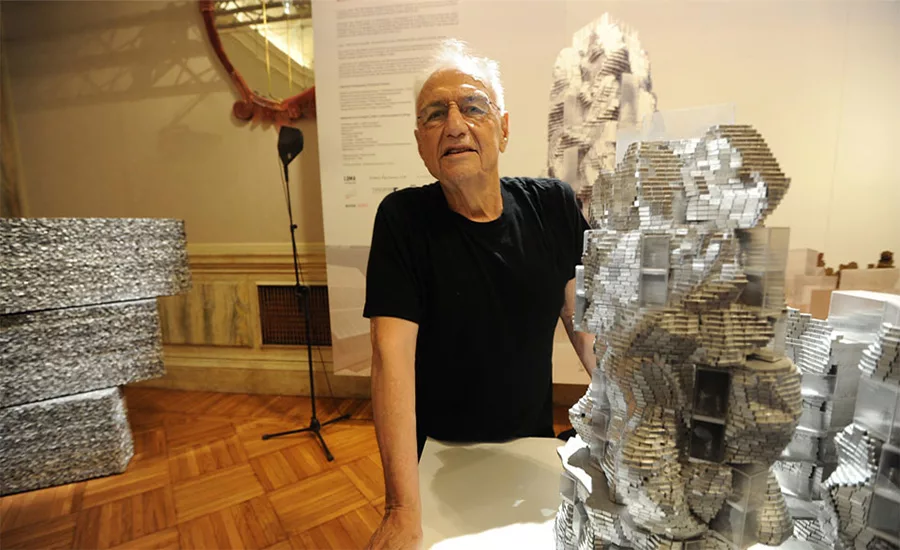 Frank Gehry, architetto visionario, muore a 96 anni: l'eredità digitale che ha rivoluzionato la costruzione