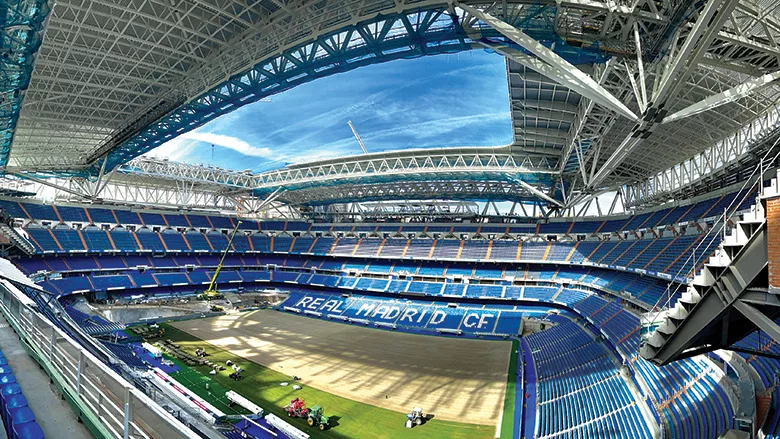 Santiago Bernabéu rinnovato: facciata in lamiere e tetto retrattile per un nuovo futuro