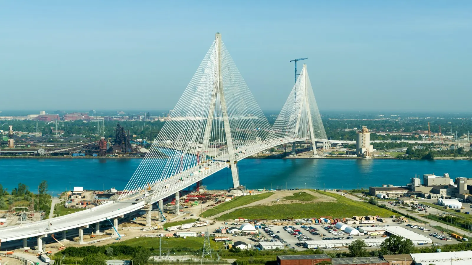 Trump al potere: l'impatto immediato sulle infrastrutture statunitensi