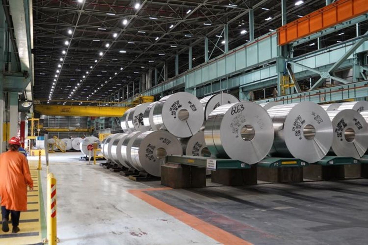 Novelis riorganizza la gestione dell'impianto di Oswego dopo due incendi che hanno interrotto l'hot mill e causato danni da 1,5‑2 miliardi di dollari a Ford