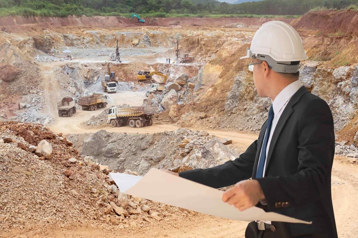 Canyon Resources accelera la miniera di bauxite a Camerun: equipaggiamento, ferrovia e leadership in arrivo