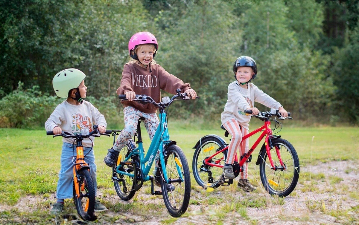 Frog Bikes riduce le emissioni di CO₂ del 5,8 % grazie a un prestito di 150.000 GBP per alluminio riciclato