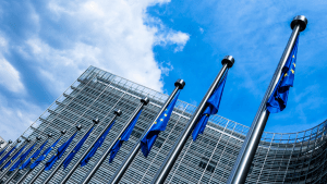 Commissione UE lancia il Digital Package: un nuovo regolamento per semplificare l’ecosistema digitale europeo