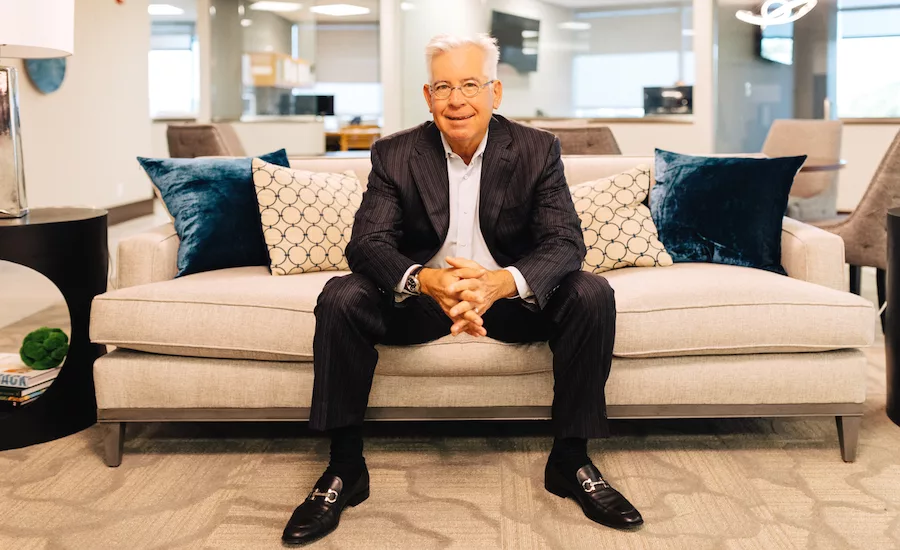 Michael Neal: 46 anni di leadership premiati da ENR per la sua visione centrata sulle persone