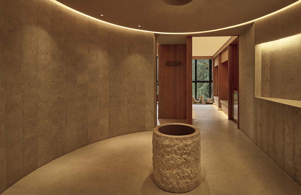 Luce soffusa e armonia: ESTUDIO DEDÓS trasforma lo studio di yoga Garden of the Soul a Medellín