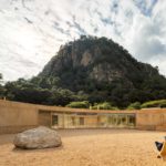 Casa circolare di Fernanda Canales: panorami a 360° tra montagna e vulcano nella Riserva Peñitas