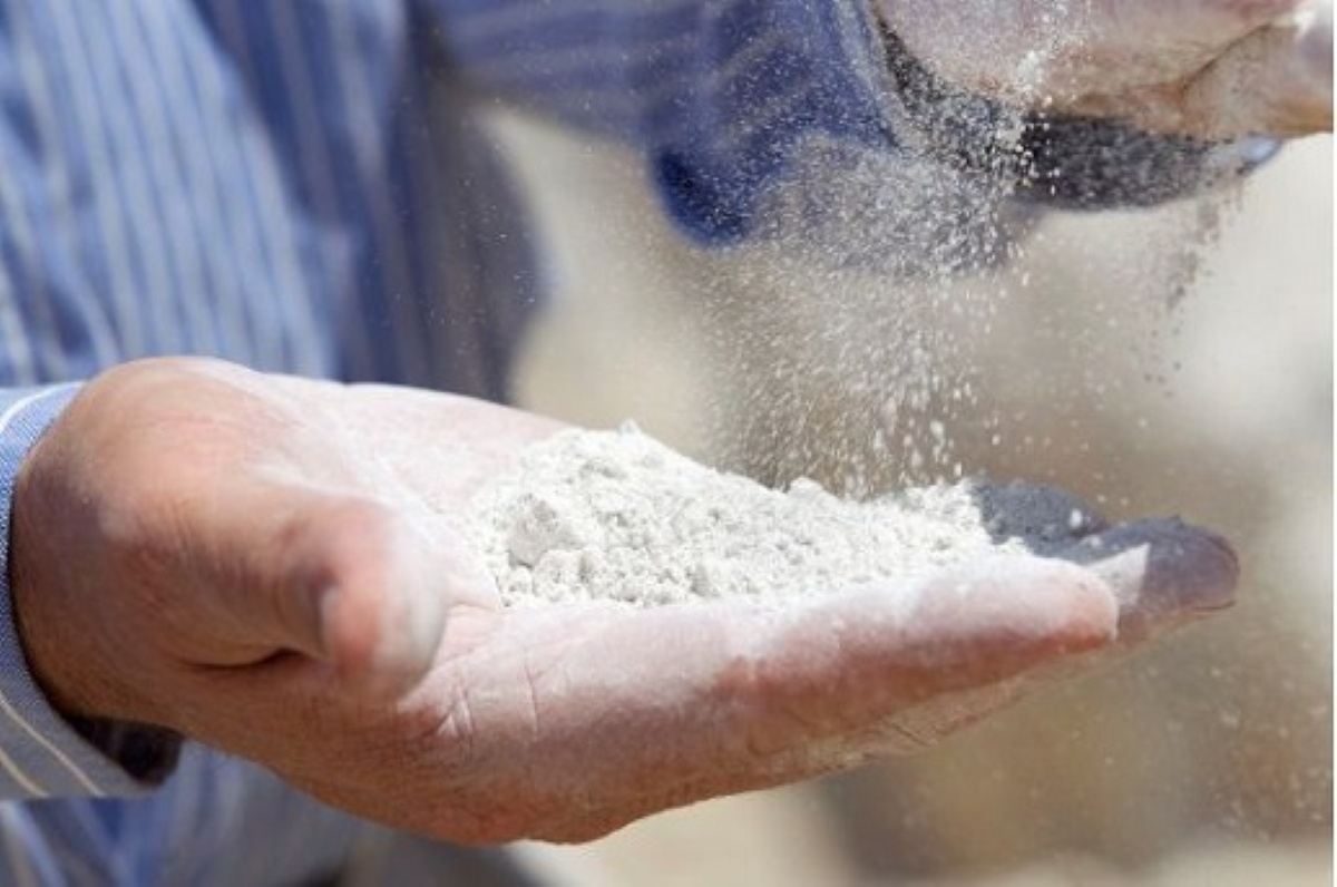 Alpha HPA raccoglie 225 milioni di dollari con il sostegno del NRF per l'espansione dell'allumina ad alta purezza