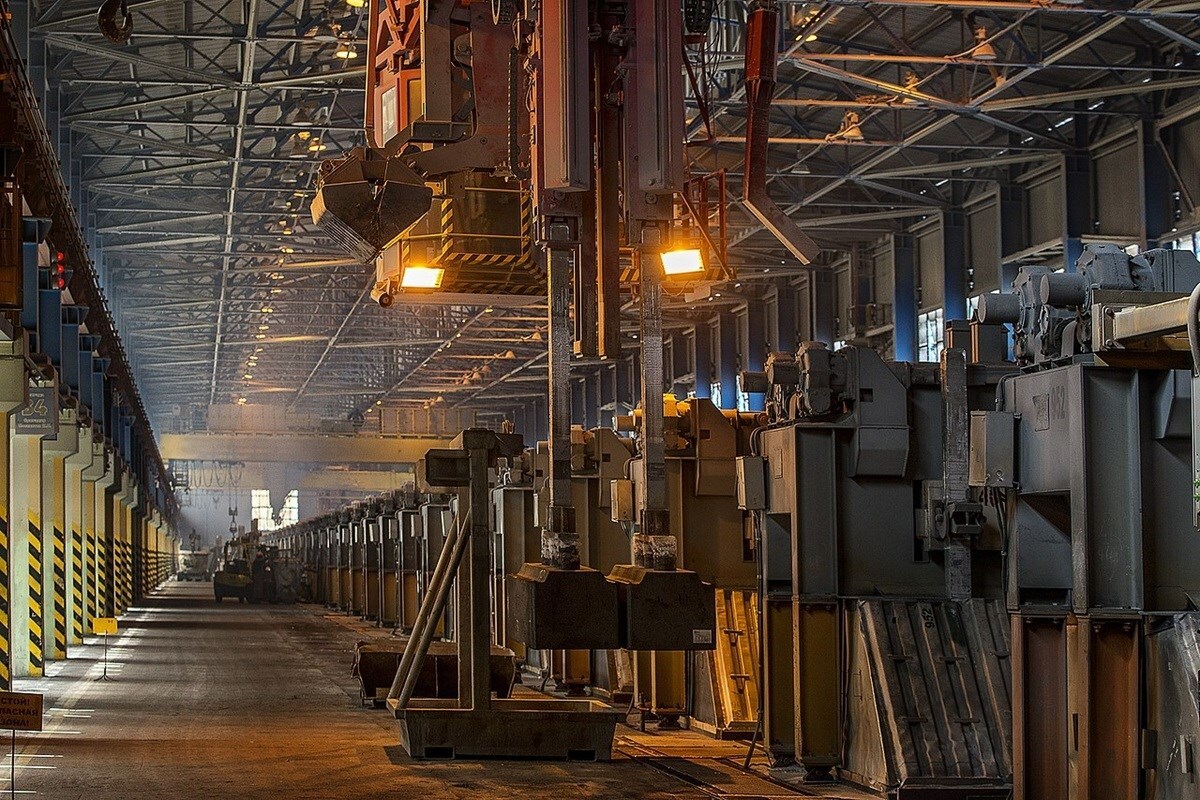 Alluminio a 3.387 USD/tonne: Trump e la svalutazione del dollaro spingono i metalli verso nuovi picchi