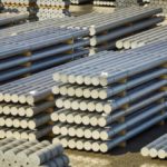 Alluminio sul LME: prezzo cash +1,3% il 9 febbraio 2026, scorte in calo e contratti a termine in rialzo