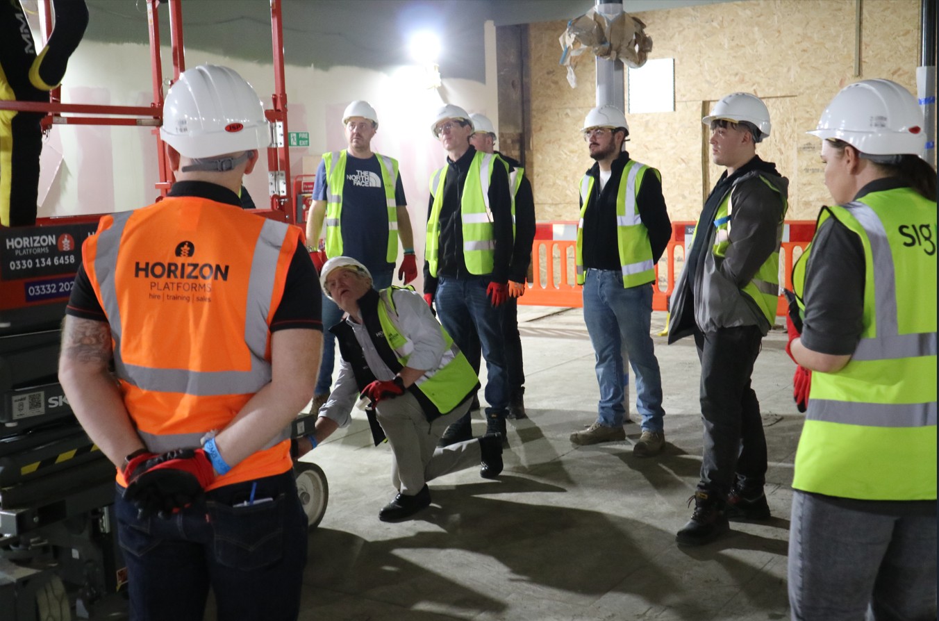 MEWP: i pericoli nascosti nei cantieri di ristrutturazione commerciale