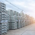 Prezzi dell’alluminio sul LME salgono di 1,4 % il 16 febbraio: analisi dei movimenti di mercato