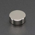 India punta a produrre internamente magneti a base di terre rare entro il 2026