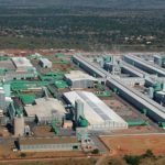 Mozal sospende le operazioni: blocco sul contratto di energia mette in pausa l’alluminio in Mozambico