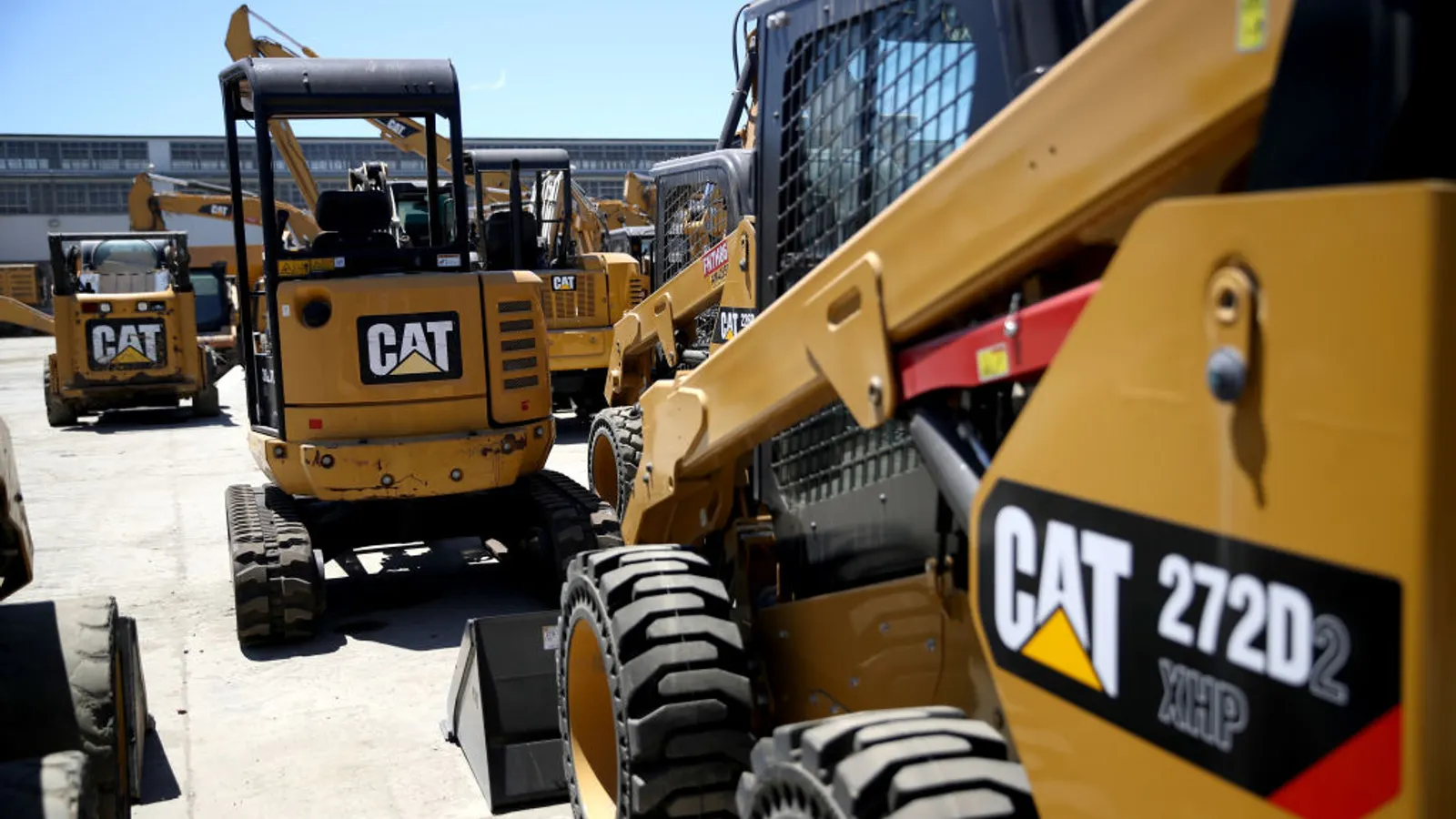 Caterpillar: vendite record nel Q4 e nuovo contratto di oltre 1 miliardo di dollari per generatori di data center in West Virginia