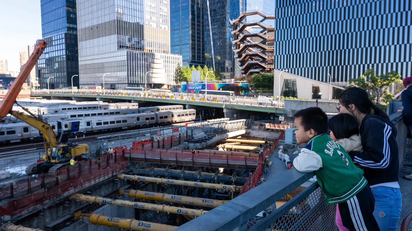 Sospensione di progetto infrastrutturale a New York: 20 milioni di dollari di costi extra al mese