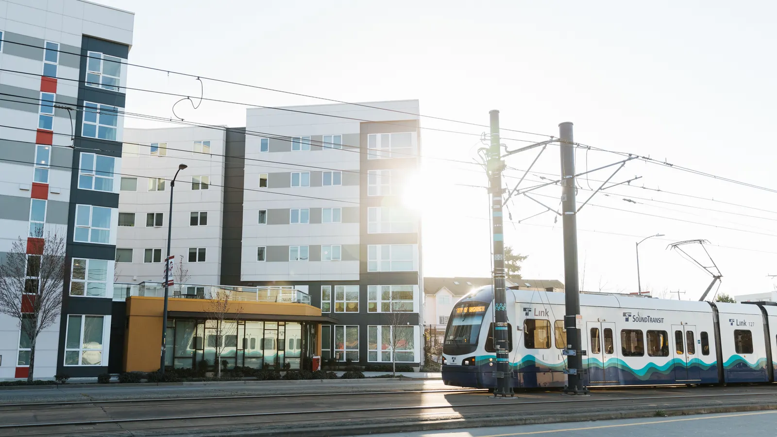 Build HUBS Act: incentivi bipartisan per alloggi vicino al trasporto pubblico negli Stati Uniti