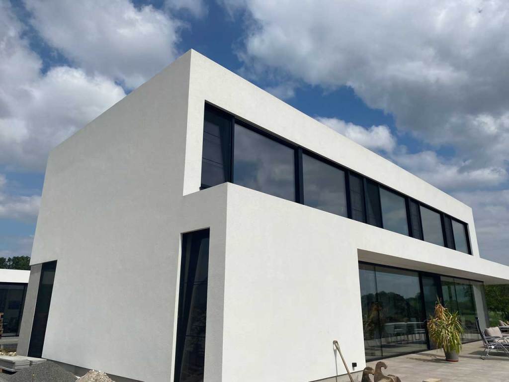 RoofEtics® di RÖFIX: continuità estetica e tecnica tra facciata e copertura